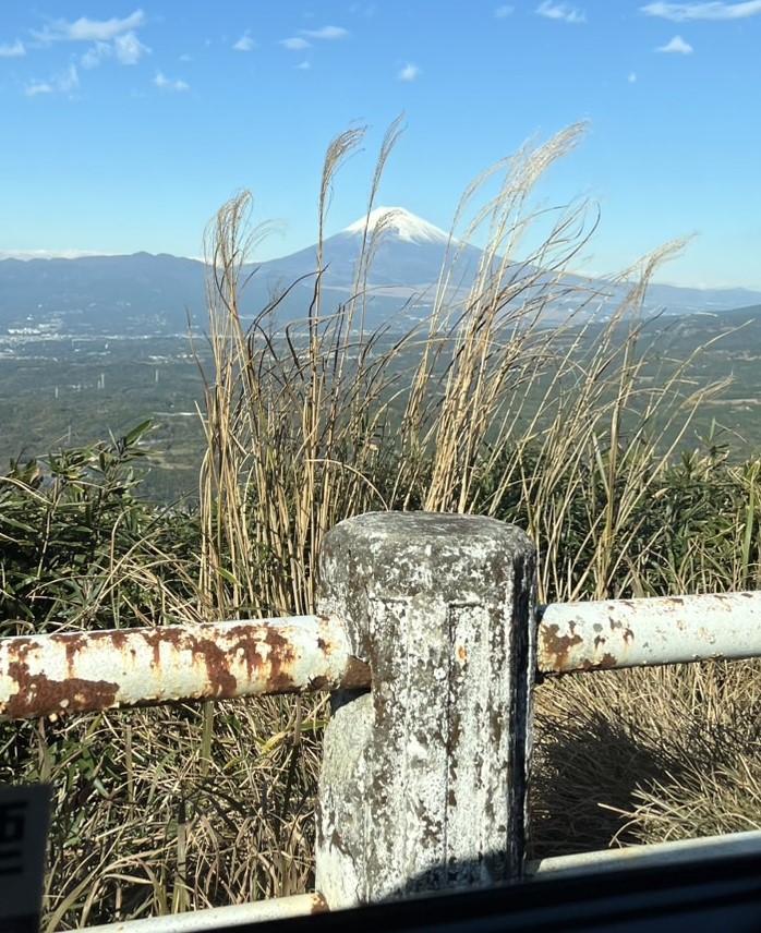 車窓から見える富士山